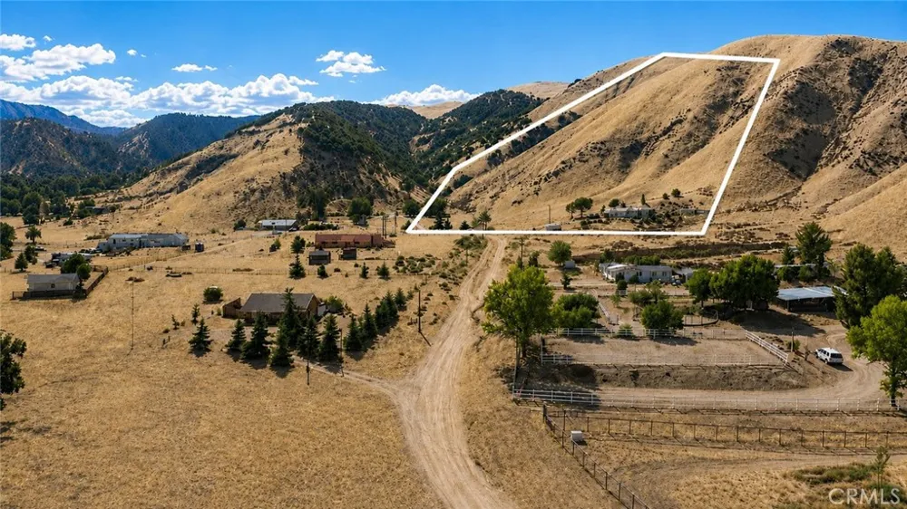 3227 Taylor Lebec, CA 93243