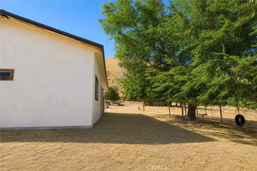 3227 Taylor Lebec, CA 93243