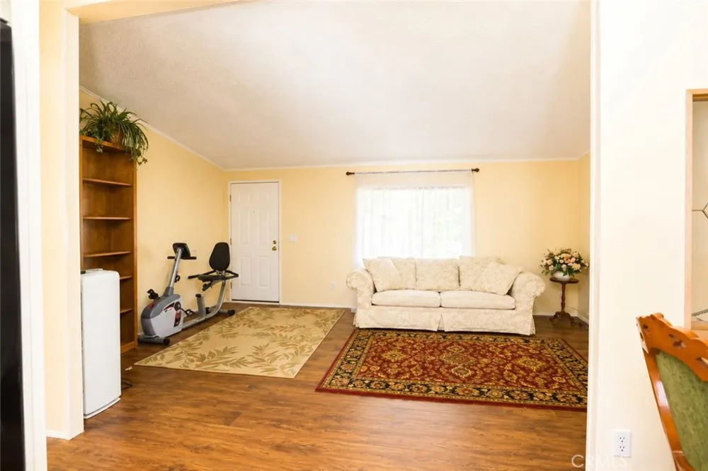 3227 Taylor Lebec, CA 93243