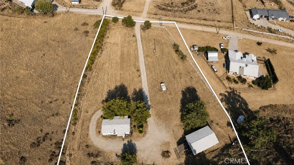 3227 Taylor Lebec, CA 93243