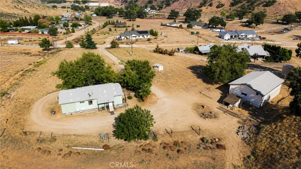 3227 Taylor Lebec, CA 93243