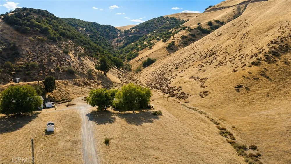 3227 Taylor Lebec, CA 93243