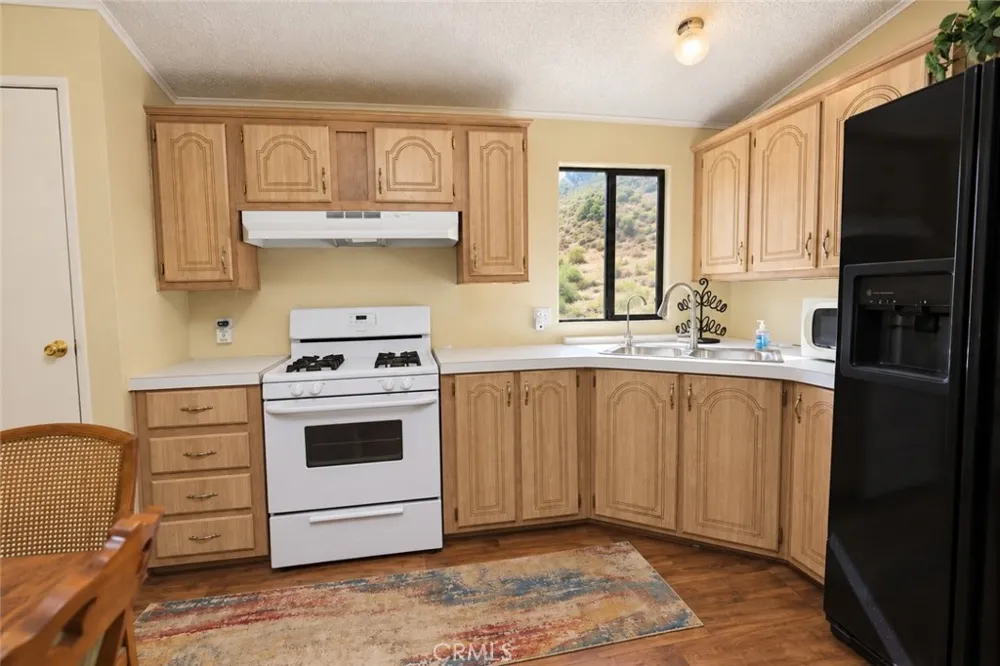 3227 Taylor Lebec, CA 93243