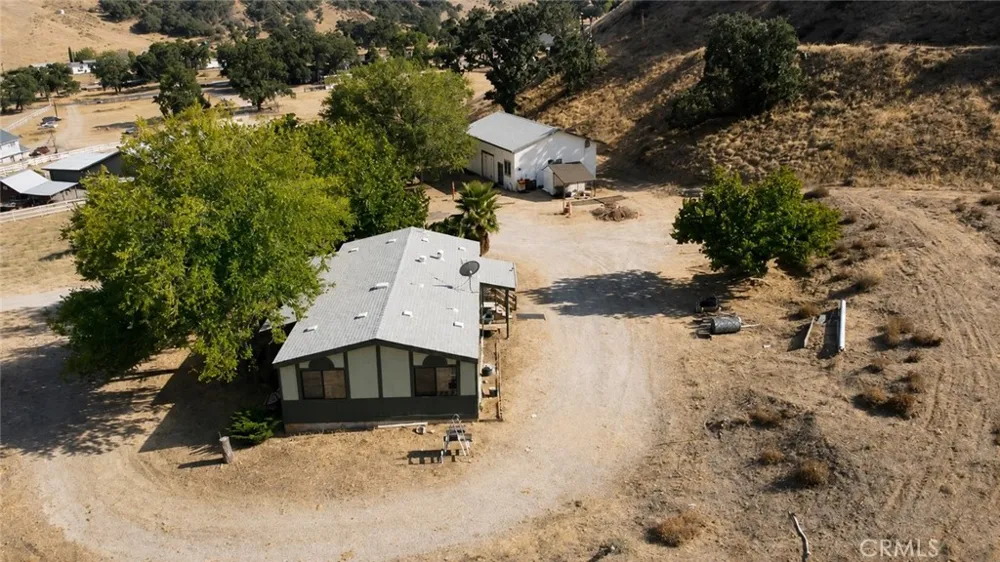 3227 Taylor Lebec, CA 93243