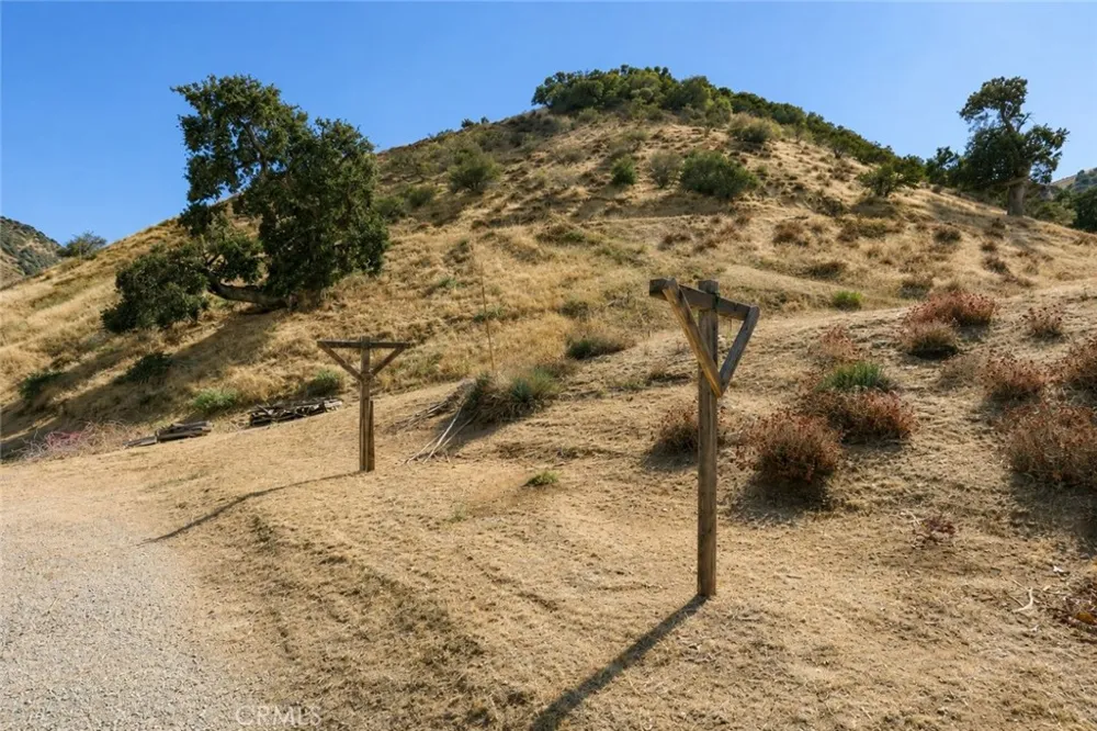 3227 Taylor Lebec, CA 93243