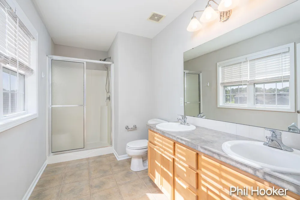 2125 Orchard Ridge Drive NW Grand Rapids, MI 49534