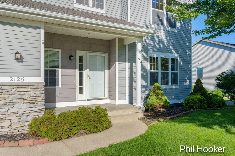 2125 Orchard Ridge Drive NW Grand Rapids, MI 49534