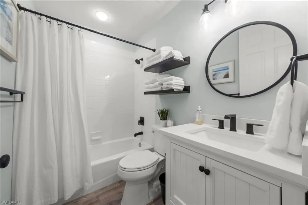 8452 Abbington Circle #1612 Naples, FL 34108