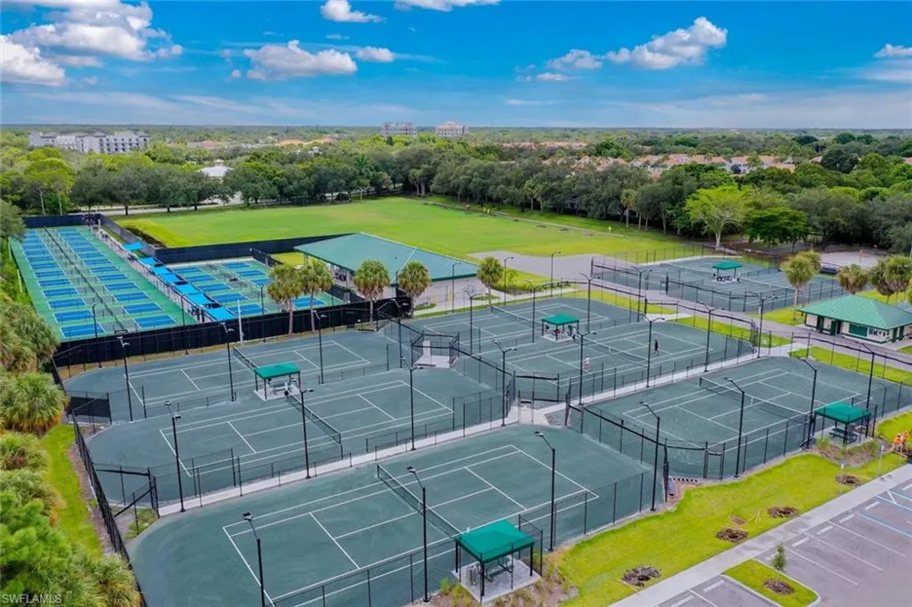 8452 Abbington Circle #1612 Naples, FL 34108