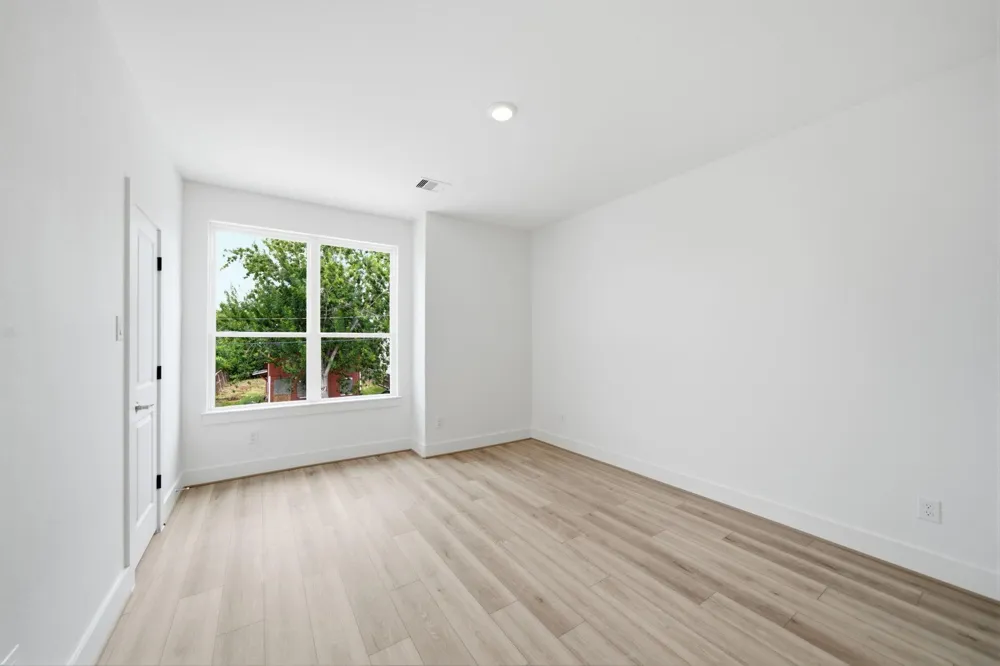 414 E 34th Street Houston, TX 77018