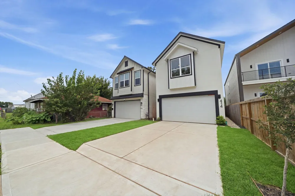 414 E 34th Street Houston, TX 77018