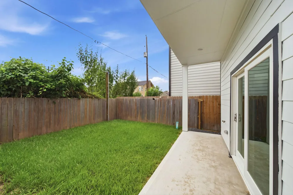 414 E 34th Street Houston, TX 77018