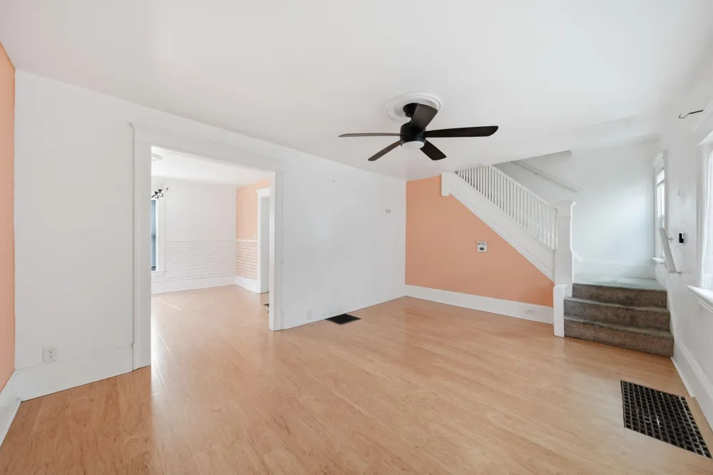 1516 Plymouth Street Jackson, MI 49203