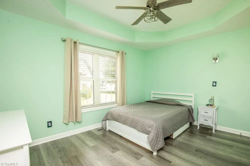1003 Bradford Lane Archdale, NC 27263