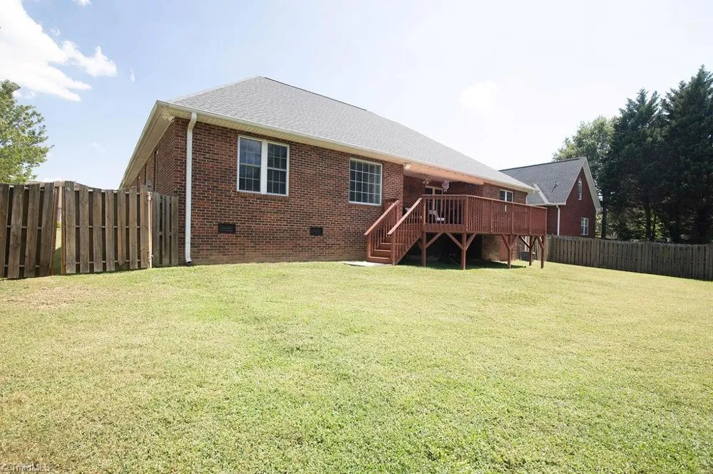 1003 Bradford Lane Archdale, NC 27263