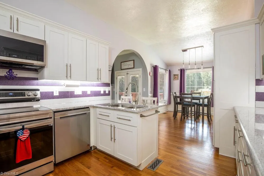 1003 Bradford Lane Archdale, NC 27263