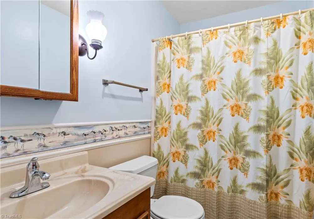 499 Reigate Drive Kernersville, NC 27284