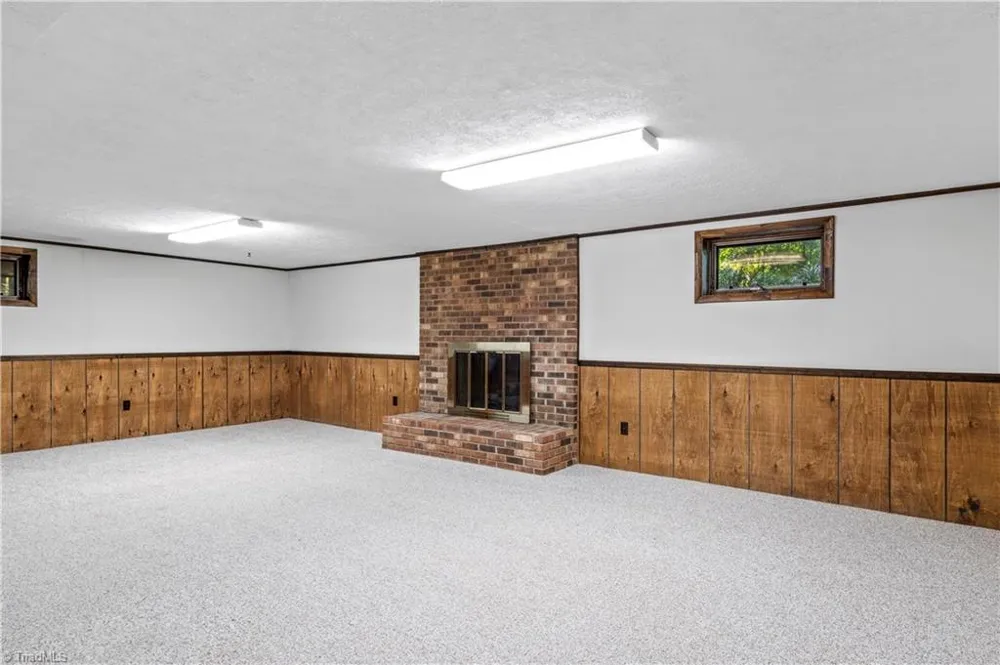 499 Reigate Drive Kernersville, NC 27284