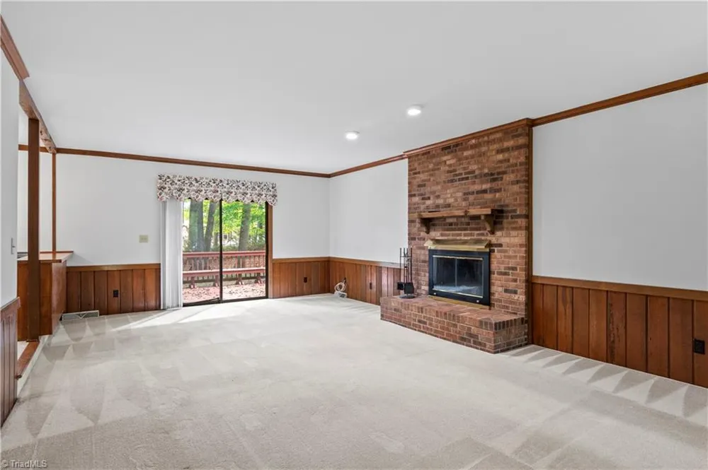 499 Reigate Drive Kernersville, NC 27284