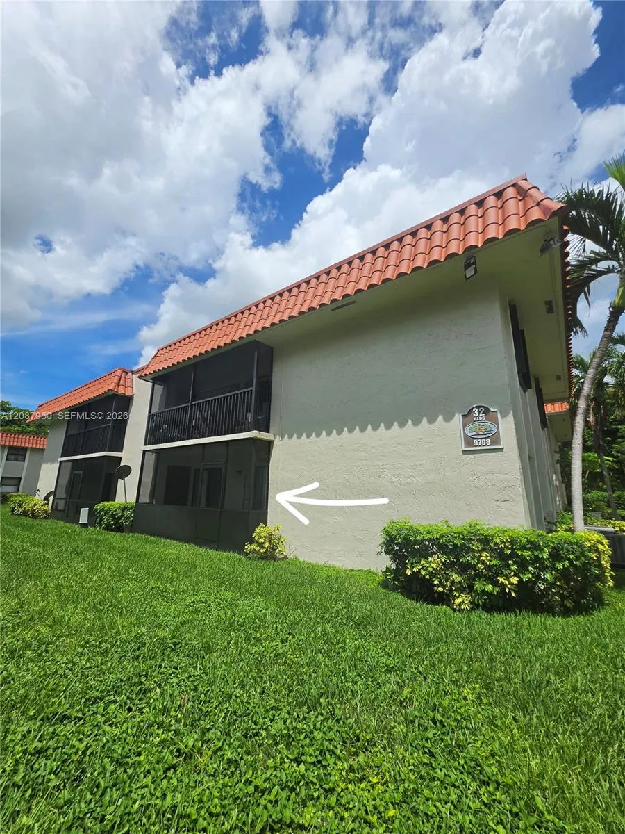 9708 Hammocks Blvd #101-32 Miami, FL 33196