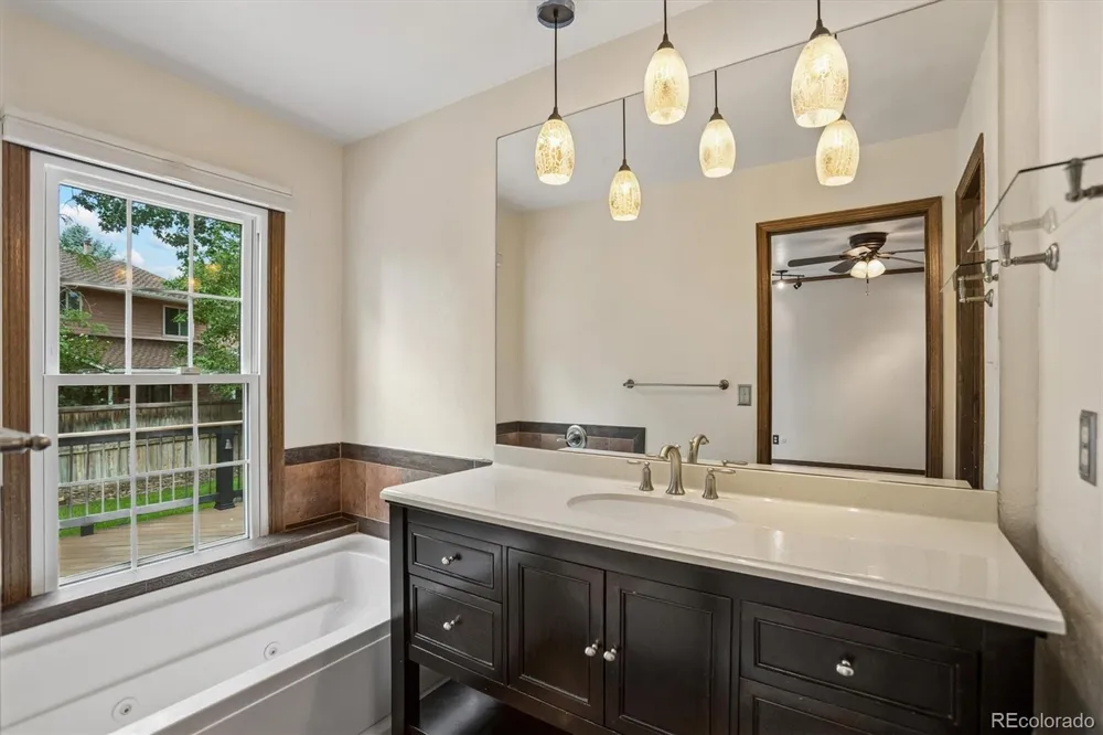 5923 W Pacific Circle Lakewood, CO 80227