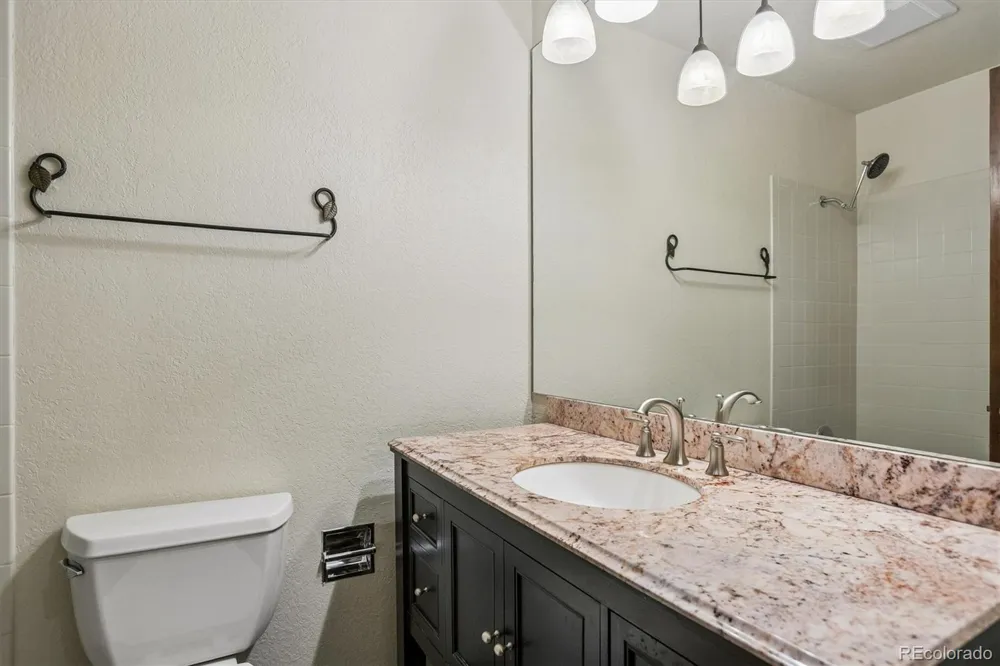 5923 W Pacific Circle Lakewood, CO 80227