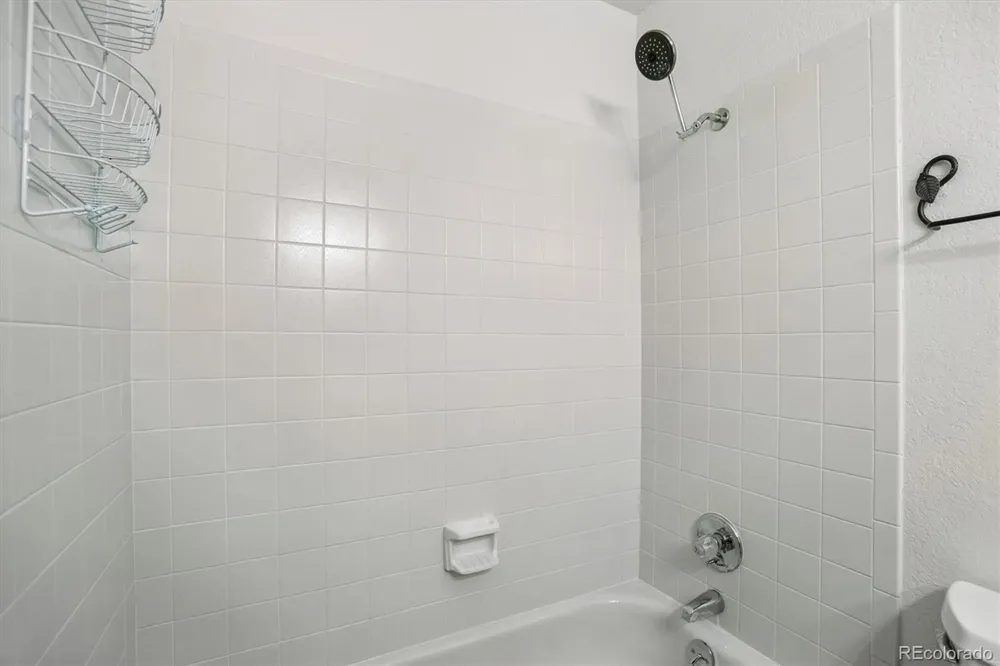 5923 W Pacific Circle Lakewood, CO 80227