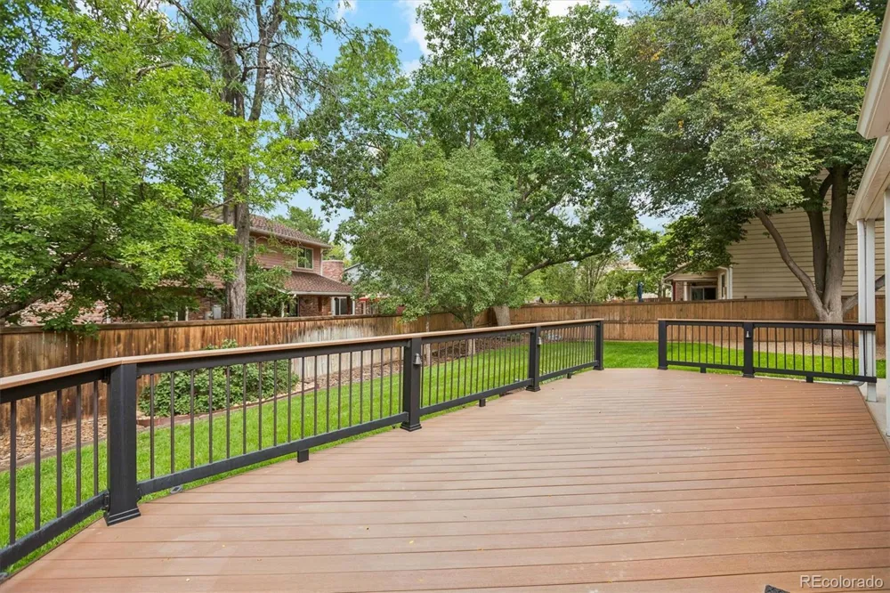 5923 W Pacific Circle Lakewood, CO 80227