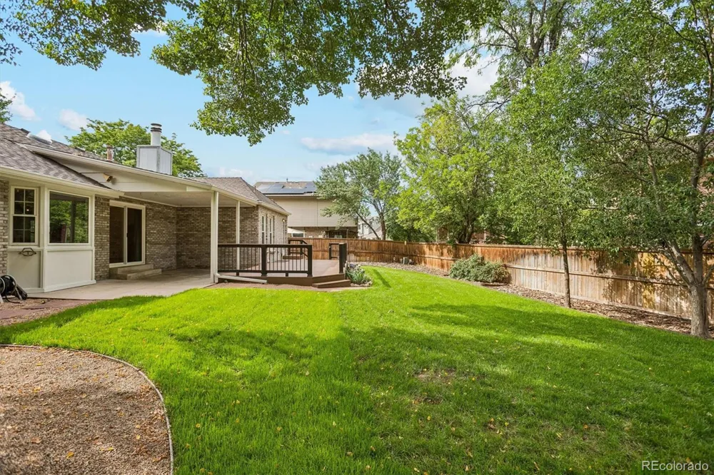 5923 W Pacific Circle Lakewood, CO 80227