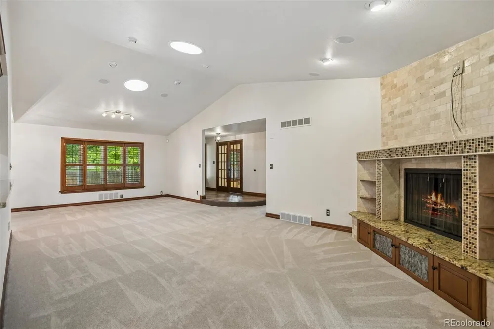 5923 W Pacific Circle Lakewood, CO 80227