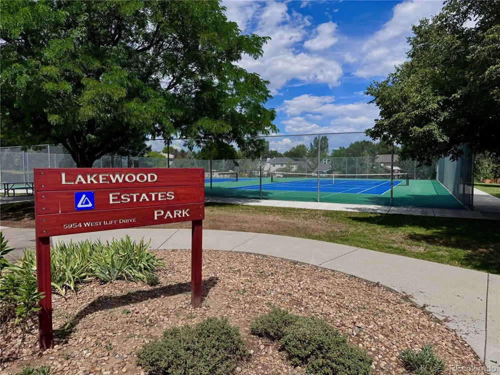 5923 W Pacific Circle Lakewood, CO 80227