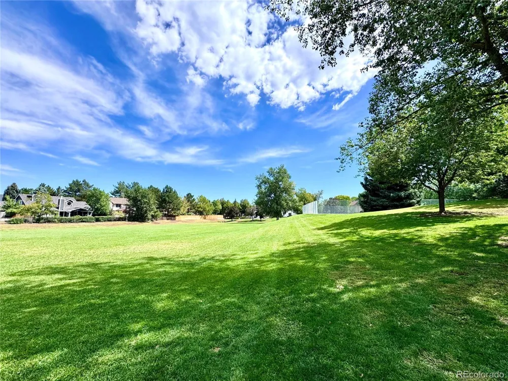 5923 W Pacific Circle Lakewood, CO 80227