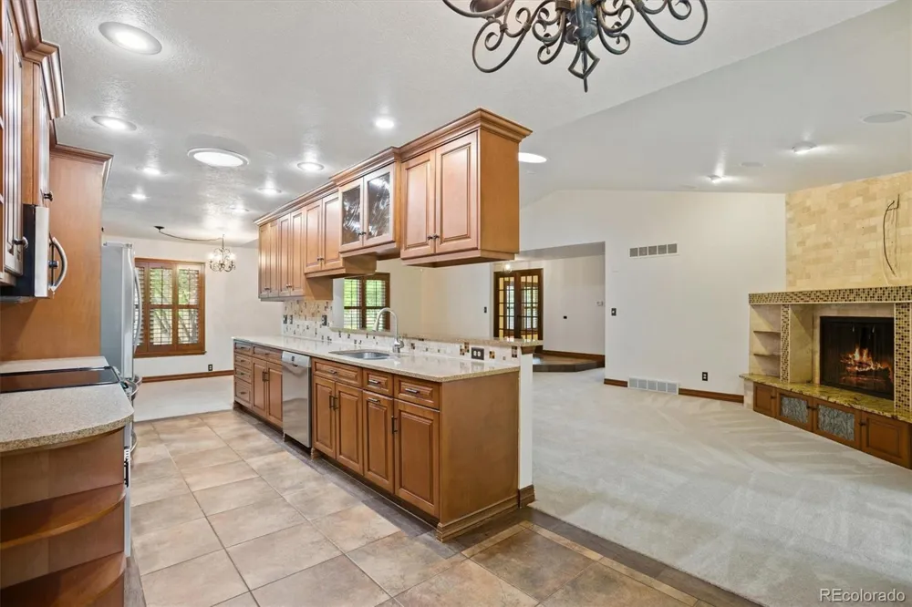 5923 W Pacific Circle Lakewood, CO 80227