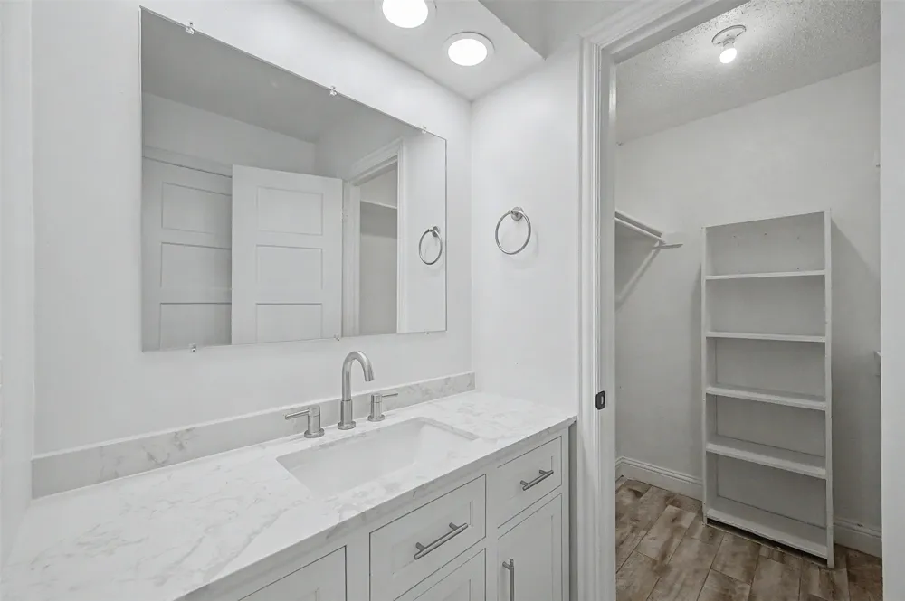 5013 Buttonwood Lane Garland, TX 75043