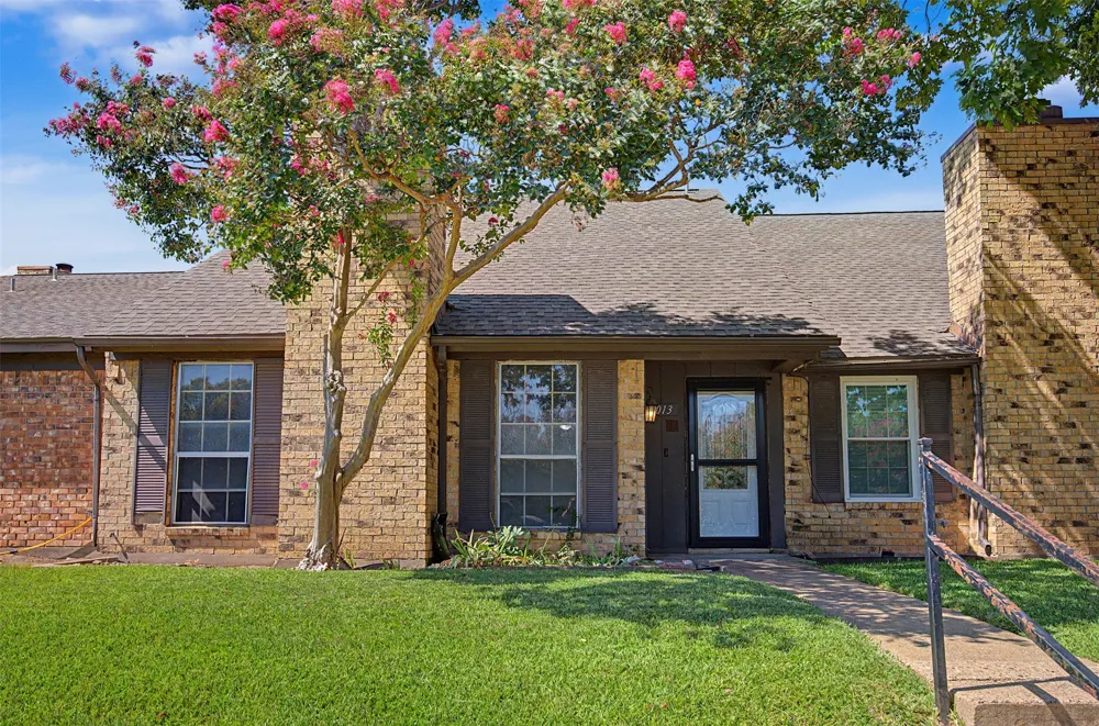 5013 Buttonwood Lane Garland, TX 75043
