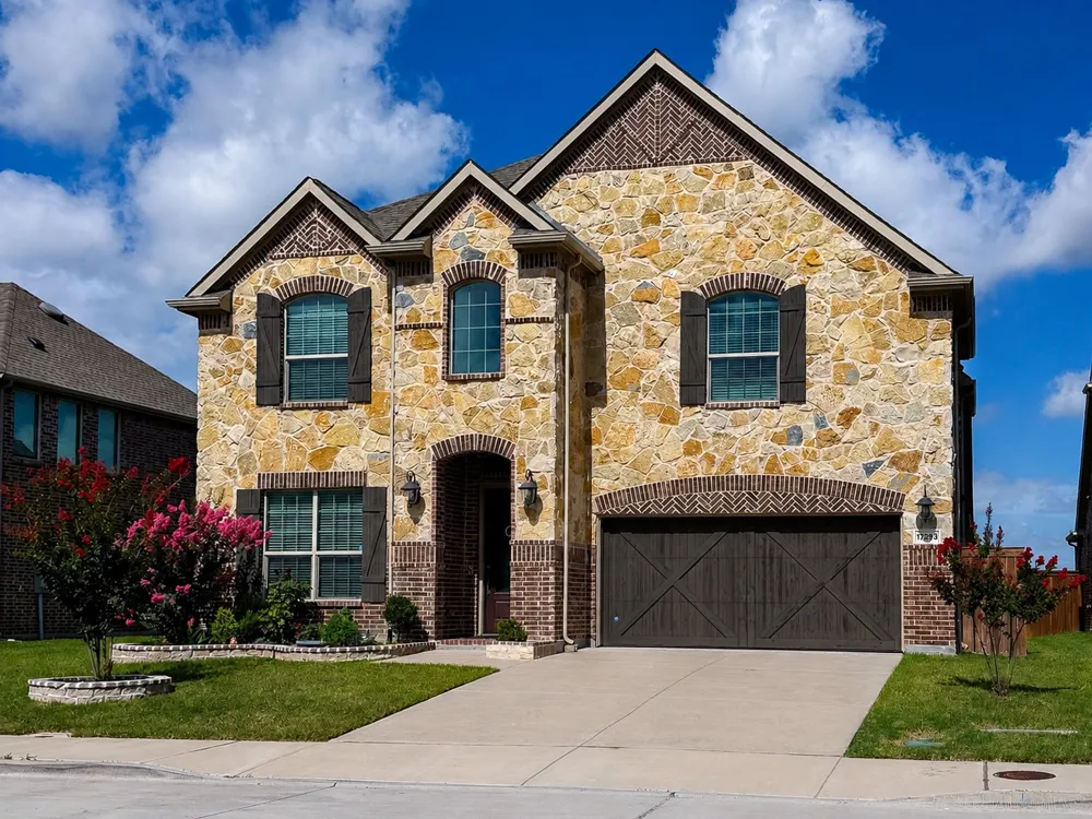 17293 Texas Pistache Drive Dallas, TX 75252