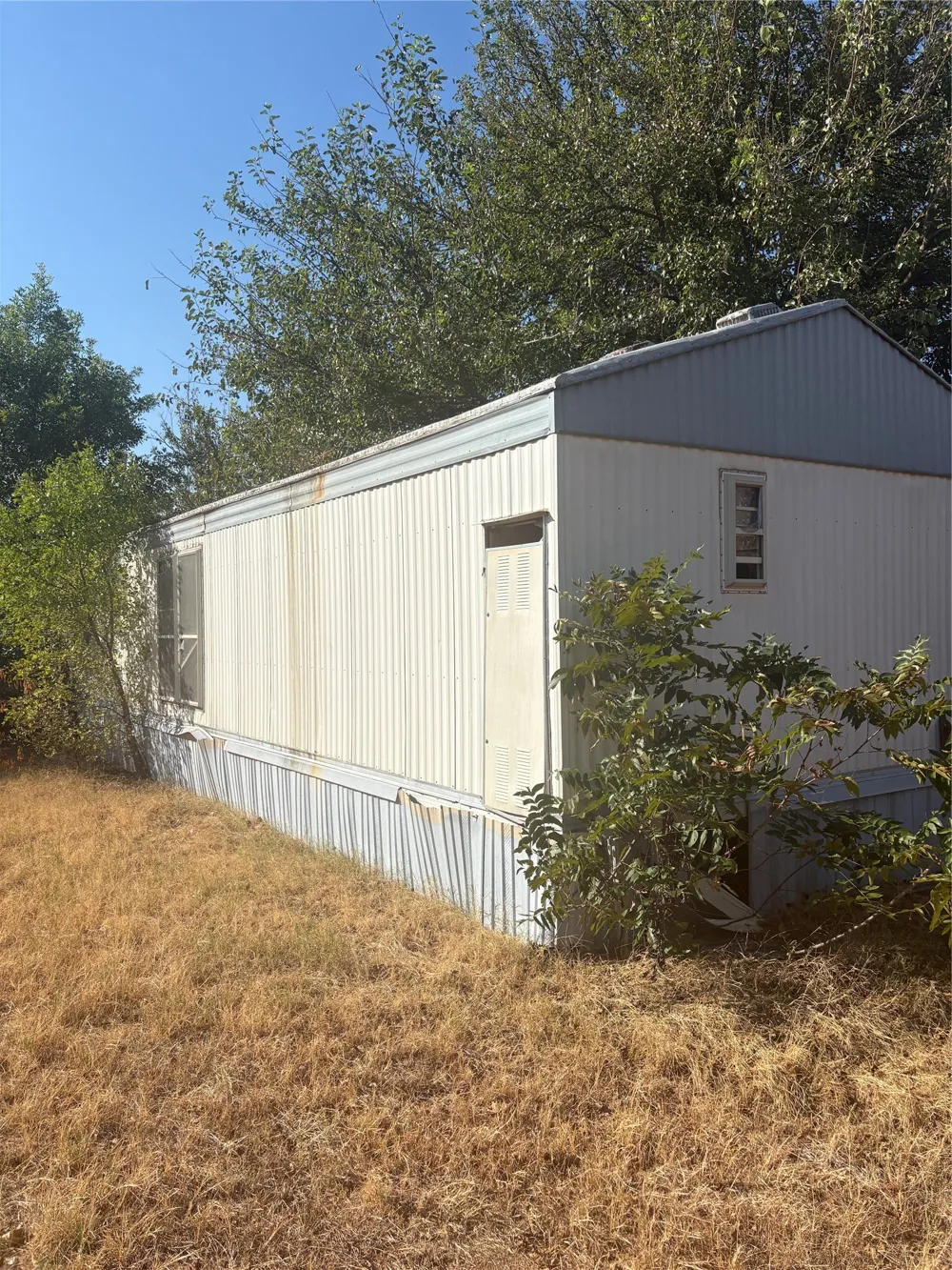 1026 Yucca Street Burkburnett, TX 76354