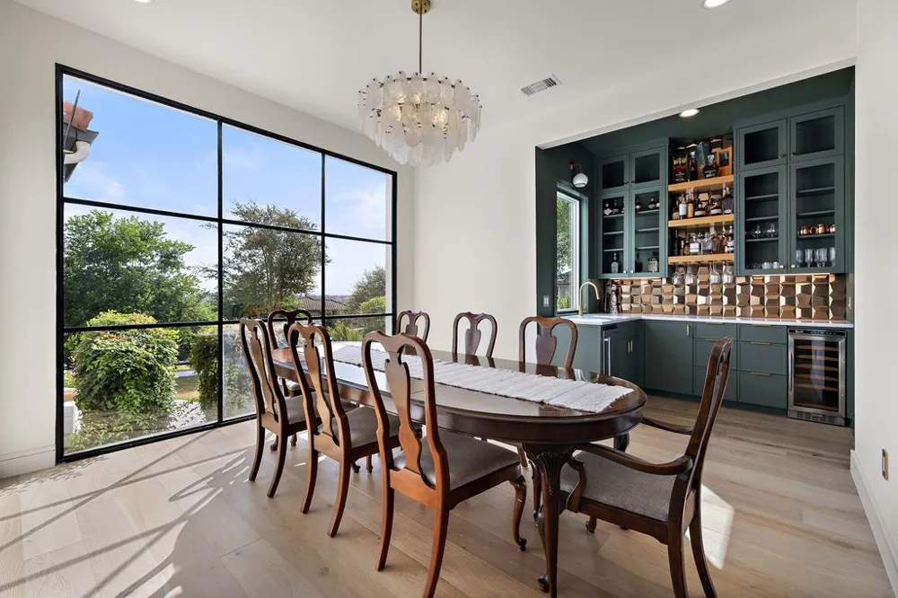 34 AUTUMN OAKS DRIVE The Hills, TX 78738