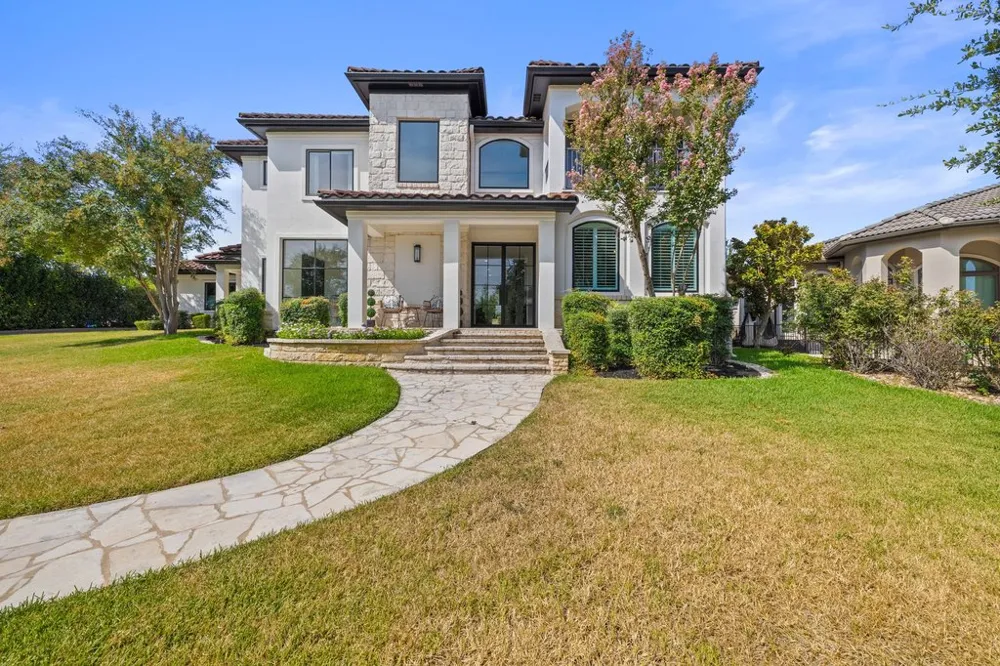 34 AUTUMN OAKS DRIVE The Hills, TX 78738