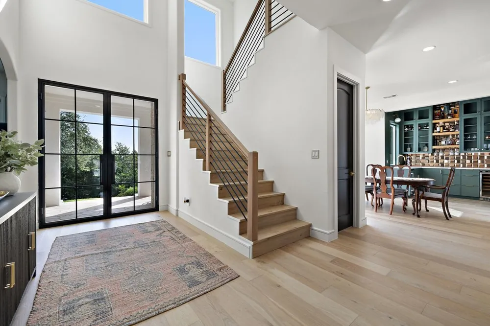 34 AUTUMN OAKS DRIVE The Hills, TX 78738