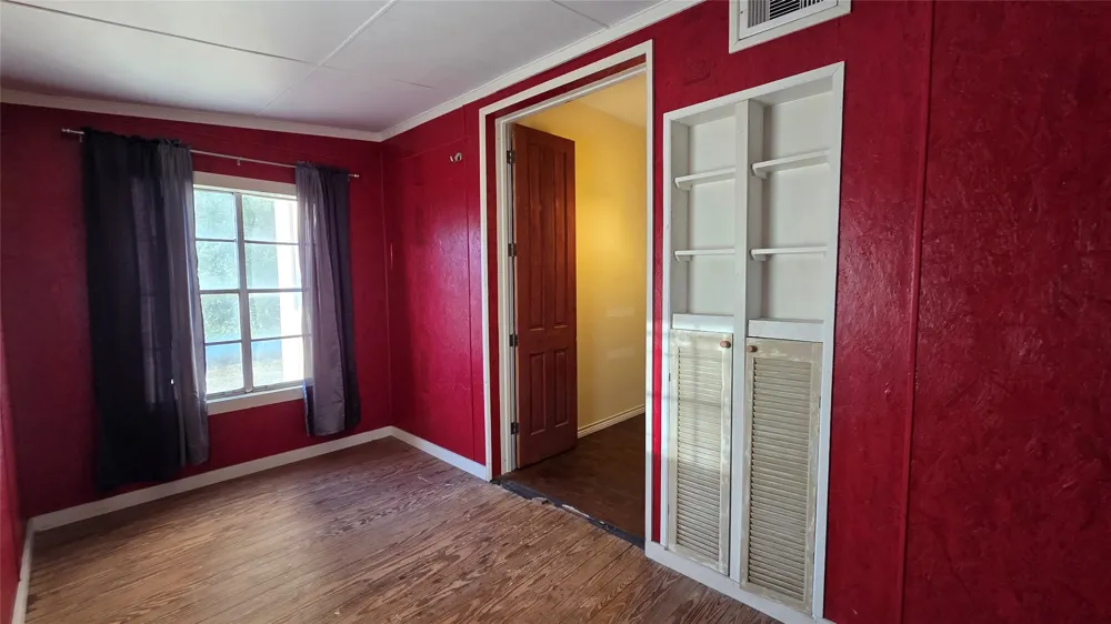 401 Pecan Street Moulton, TX 77975