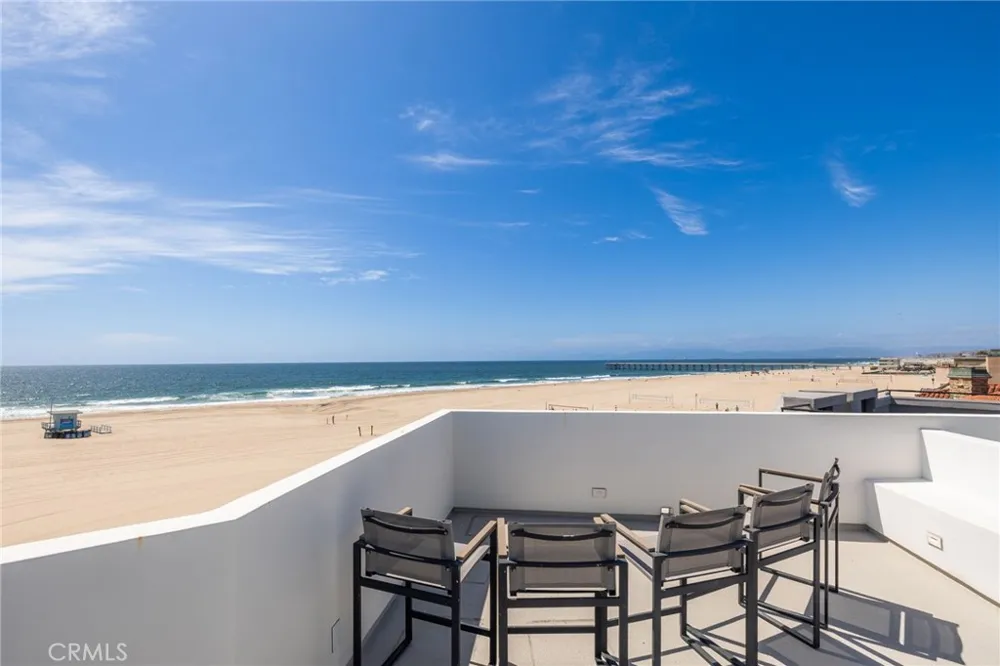 536 The Strand Hermosa Beach, CA 90254