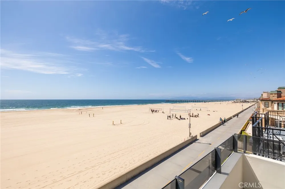 536 The Strand Hermosa Beach, CA 90254