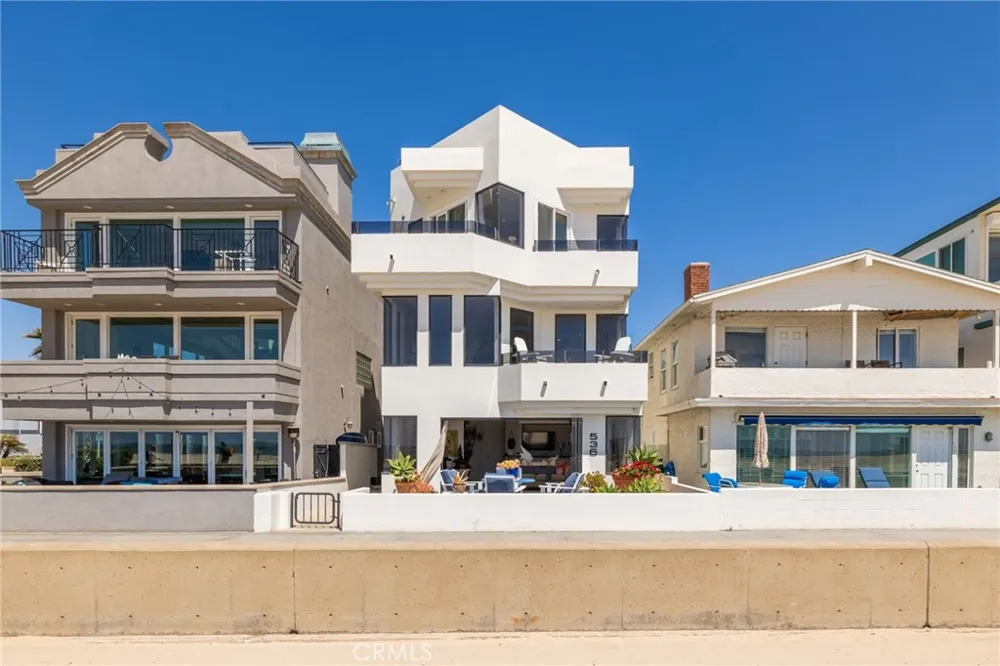 536 The Strand Hermosa Beach, CA 90254