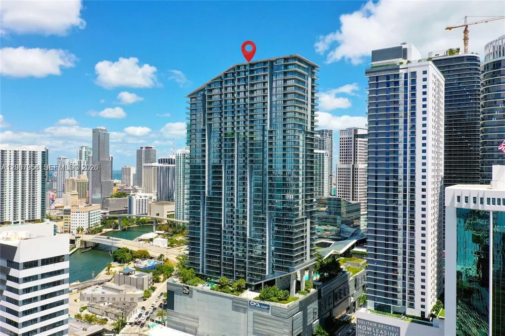 88 SW 7th St #904 Miami, FL 33130