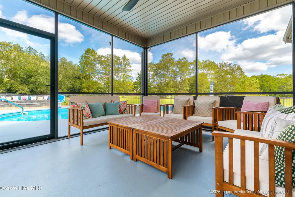 902 Derbyshire Lane Greenville, NC 27858