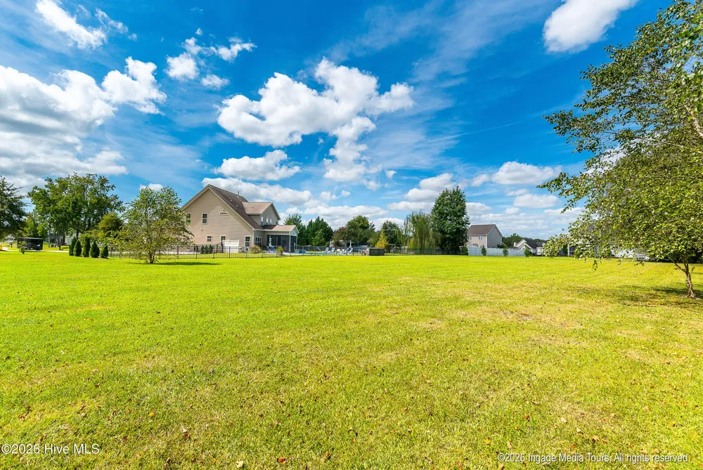 902 Derbyshire Lane Greenville, NC 27858