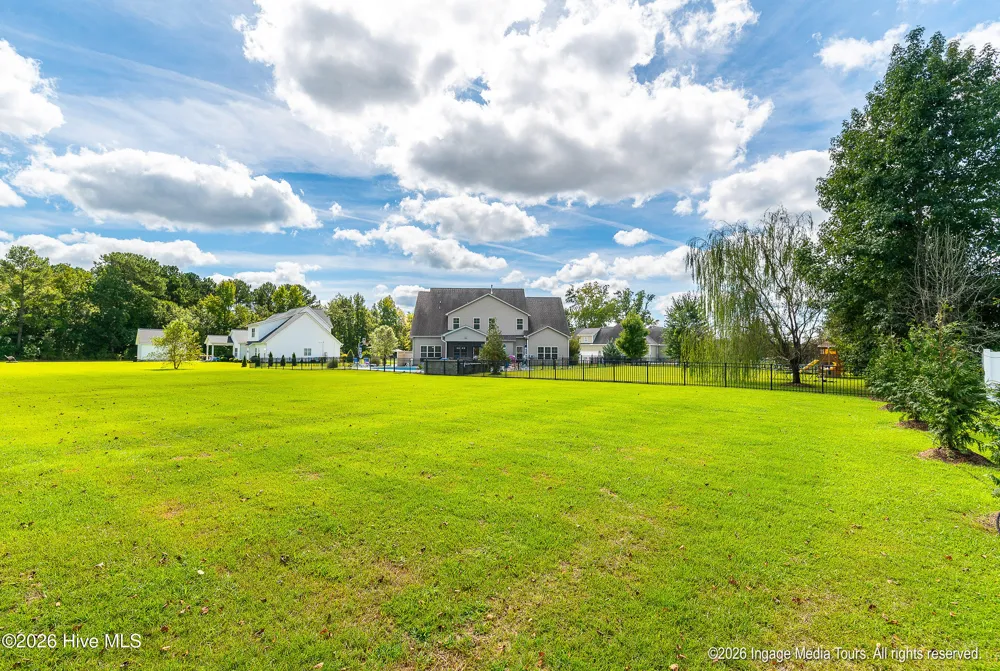 902 Derbyshire Lane Greenville, NC 27858