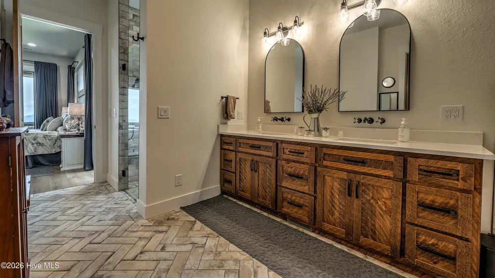 100 Little Den Lane Murphy, NC 28906