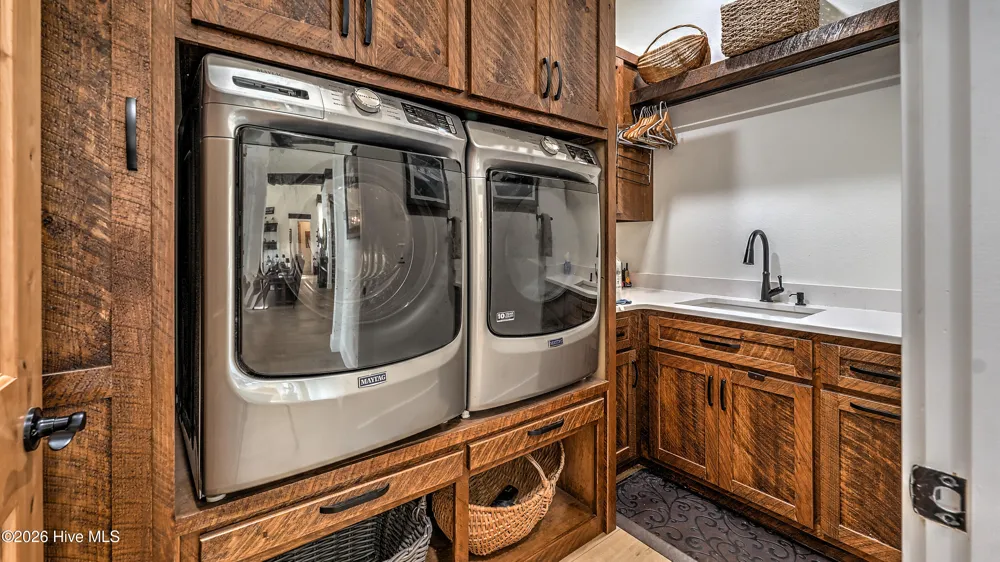 100 Little Den Lane Murphy, NC 28906